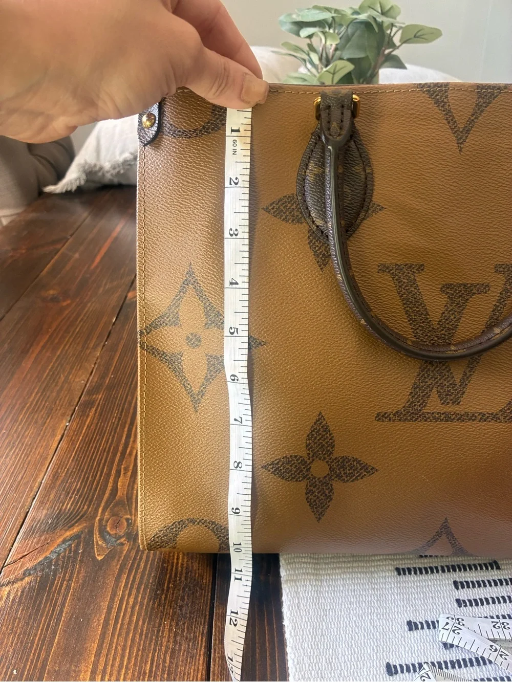 Louis Vuitton Monogram Giant Pattern Tote in Brown